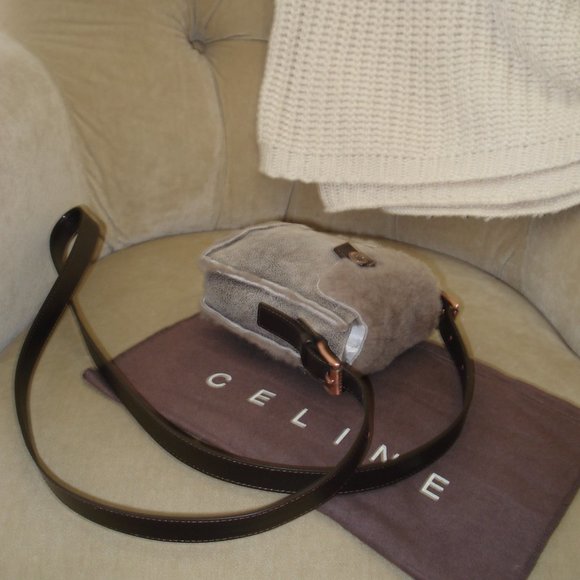 VTG Auth CELINE Iconic Triomphe CE00/22 Shearling Mini Crossbody Bag - Picture 4 of 9
